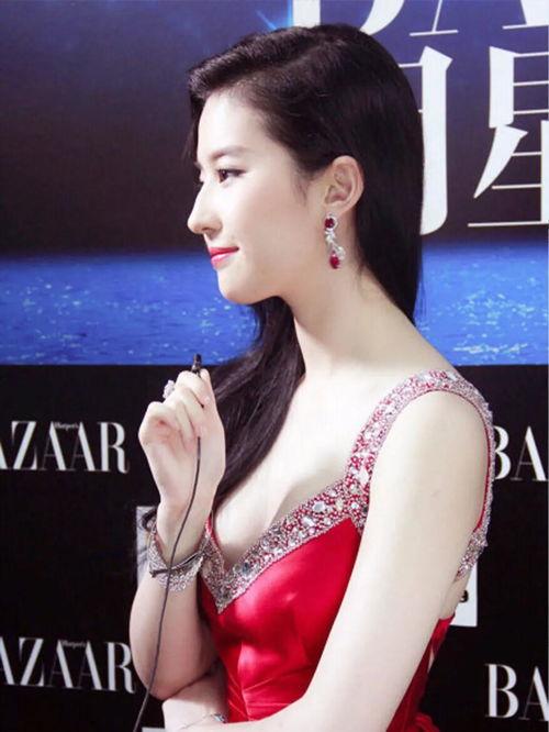 哪些明星网红戴卡西欧,明星网红们的时尚宠儿