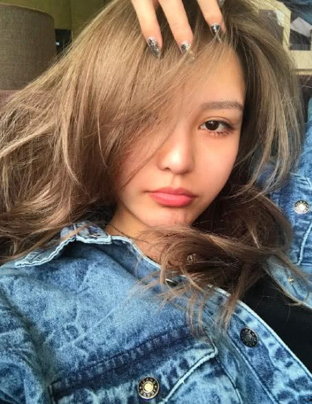 明星网红素颜照片女生,揭秘明星网红的素颜风采