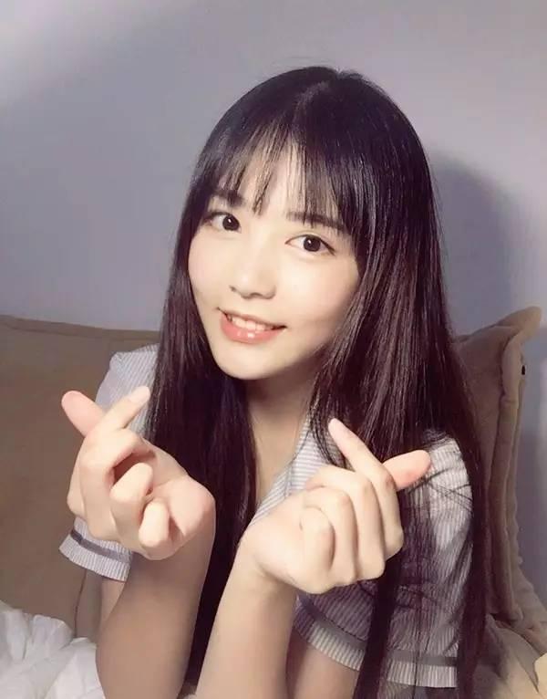 搞笑小明星网红有哪些,盘点搞笑小明星网红们的欢乐时刻