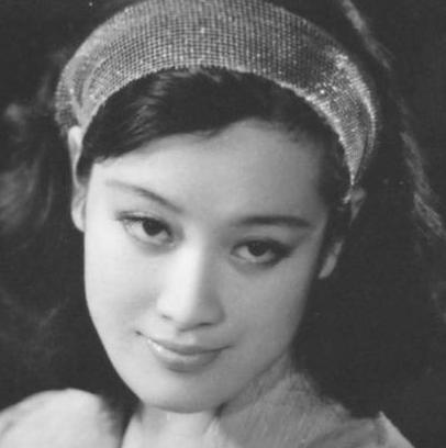 伊春的明星网红是谁,揭秘东北林都的璀璨新星