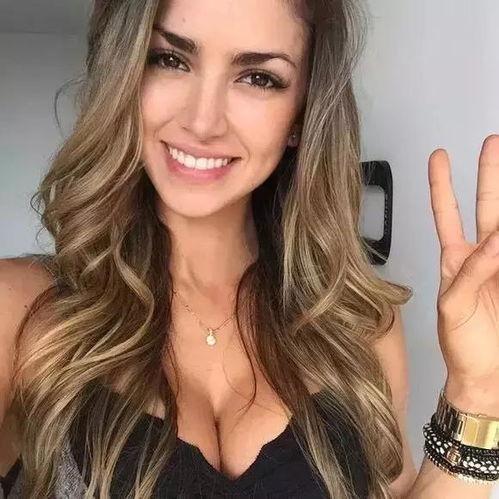 欧美明星网红大象灰包,大象灰包风尚解析