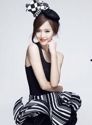 明星网红郑贝贝图片大全,图片大全中的网红魅力解析”