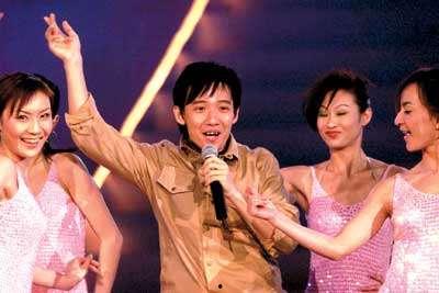 明星网红同唱的歌有哪些,明星网红同台献声的精彩瞬间