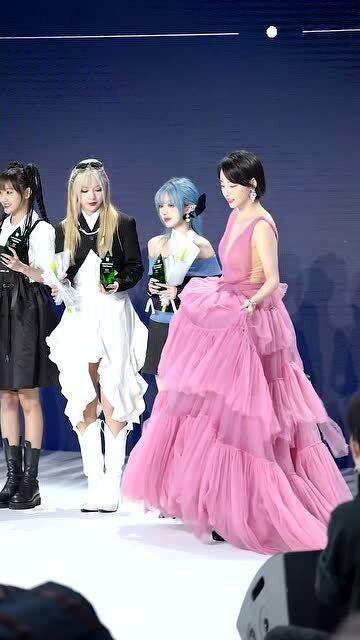 同框明星网红图片高清,同框明星网红高清瞬间揭秘