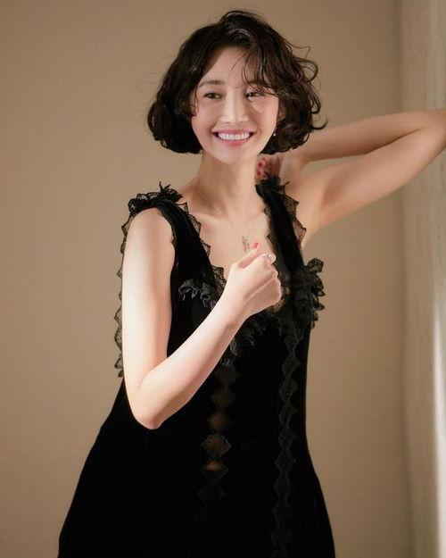 明星网红剪超短发女,明星网红引领超短发女生新潮流