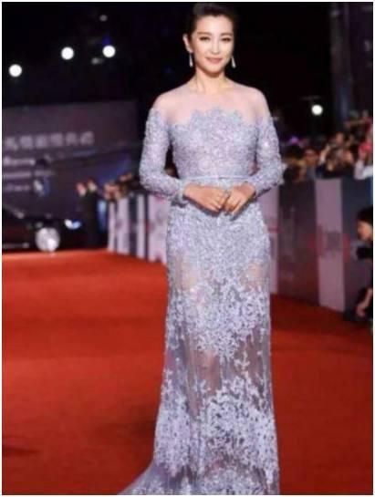 明星网红蕾丝是谁啊,从网络红人到明星的华丽蜕变