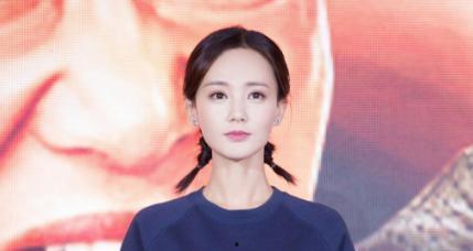 扮演女明星网红是谁,揭秘女明星网红背后的魅力人生